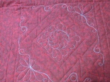 Wilma Red & White 004