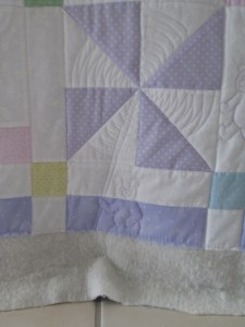 Leanne's baby quilt 007